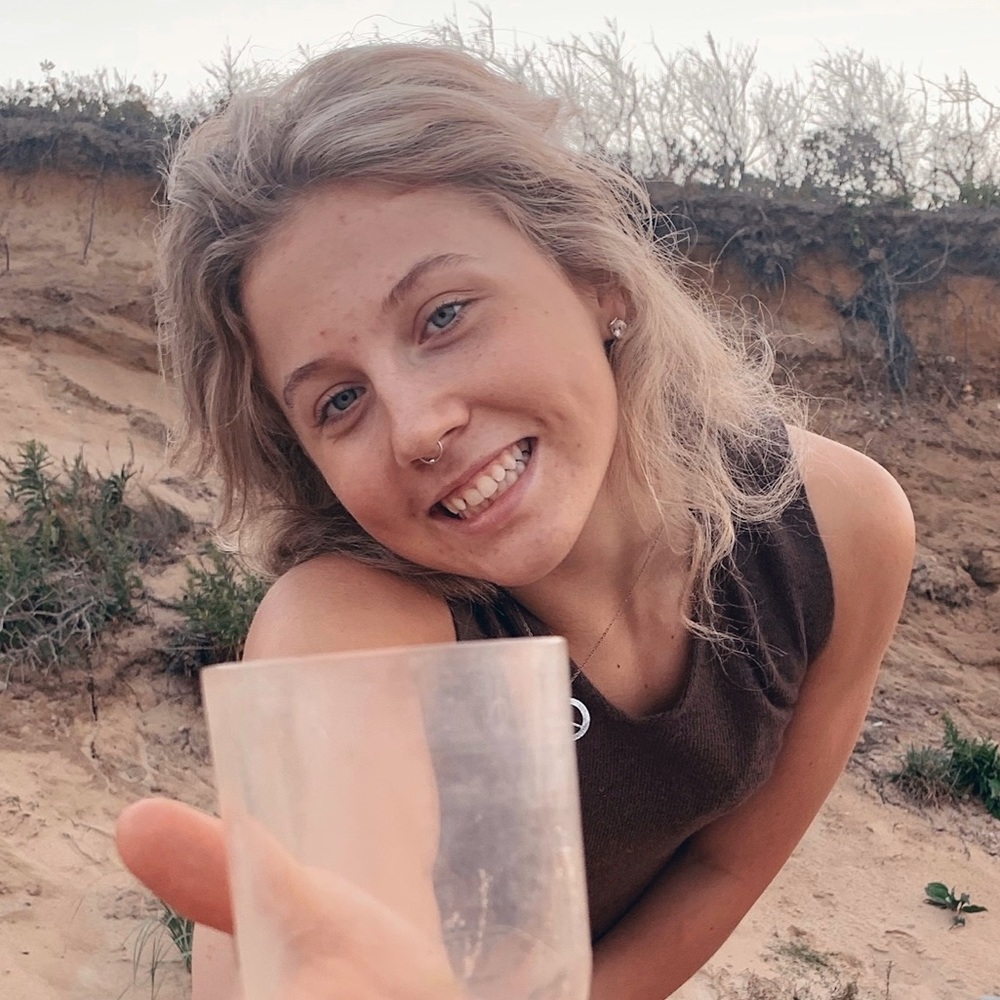 Meet your Posher, Isabelle